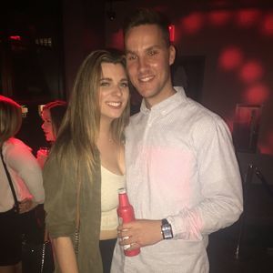 Meet your Posher, Casey